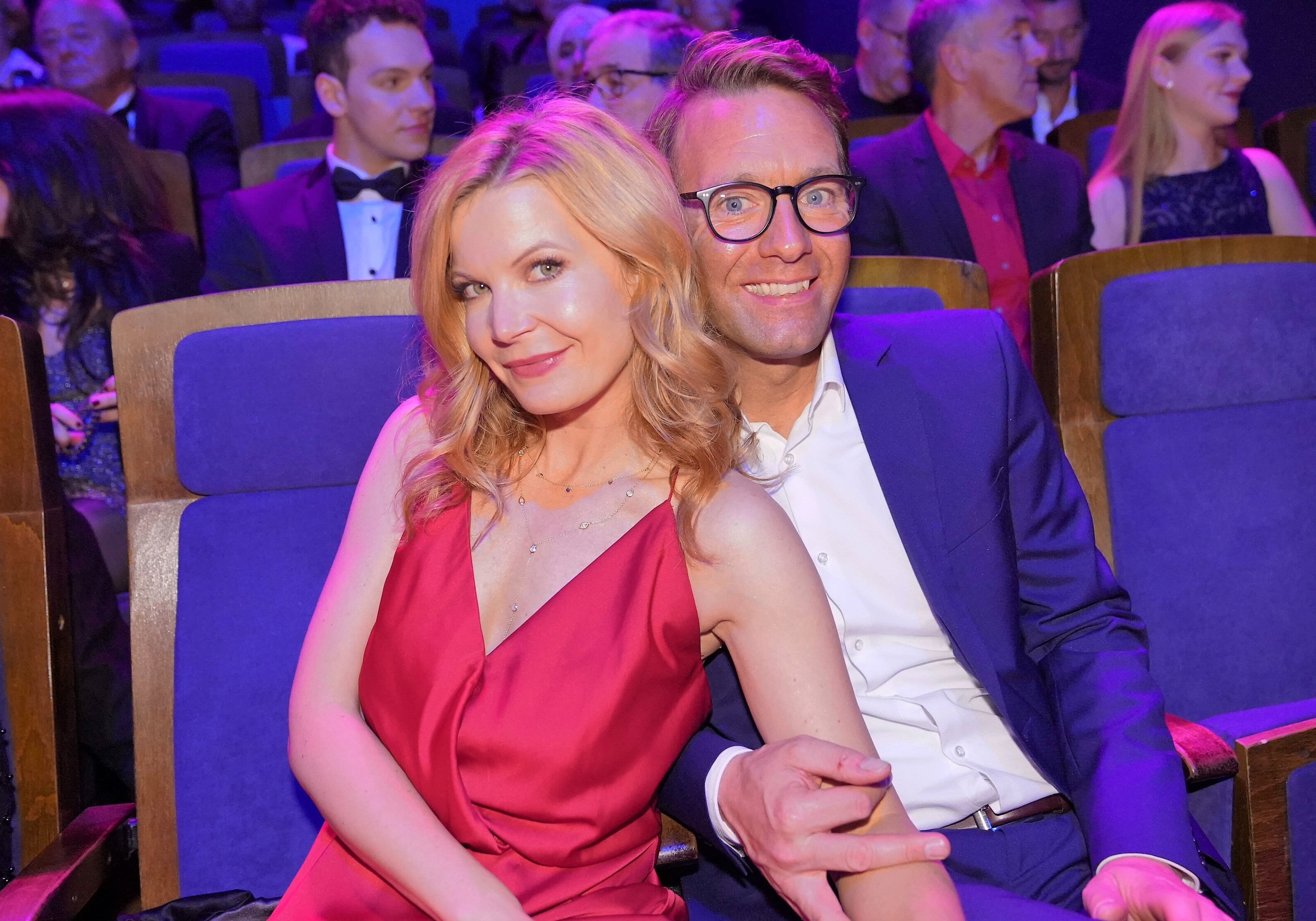 Promi-Ehe nach 13 Jahren gescheitert! RTL-Wetterfee und MDR-Moderator gehen ab sofort getrennte Wege