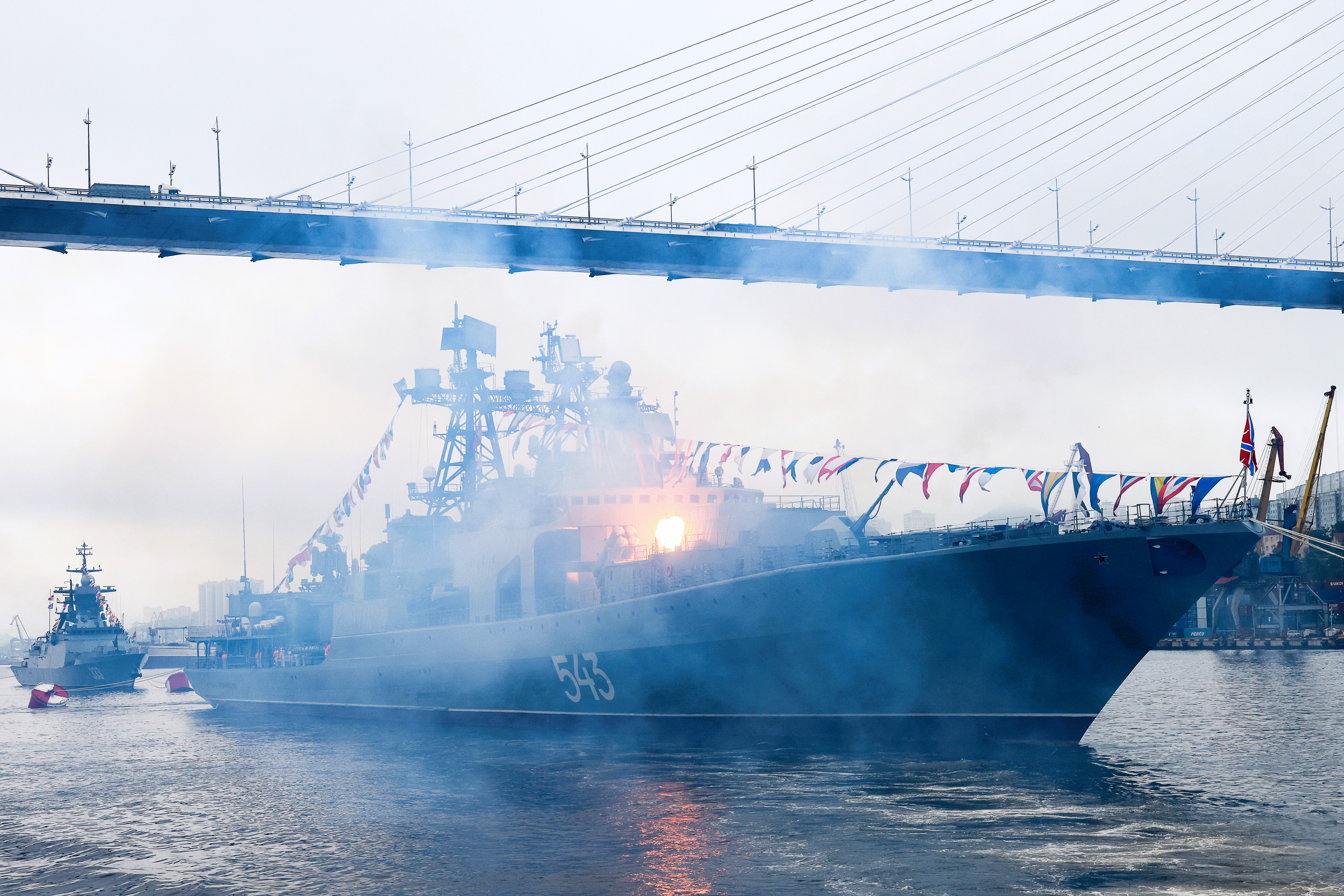 EILMELDUNG - Zahlreiche Kriegsschiffe ausgelaufen - Russische Marine läuft Richtung Schwarzes Meer aus! Was plant Putin?