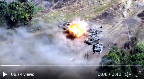 [Video]▶️ Putins Panzer fliehen - aber sie haben keine Chance! Schwerer Artillerieschlag der Ukraine zerstört Russenpanzer!