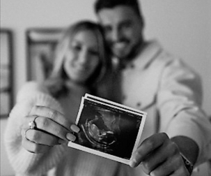 [Video]▶️ RTL-Moderatorin schwanger! Freudige Baby-News - beliebte Moderatorin macht es öffentlich!