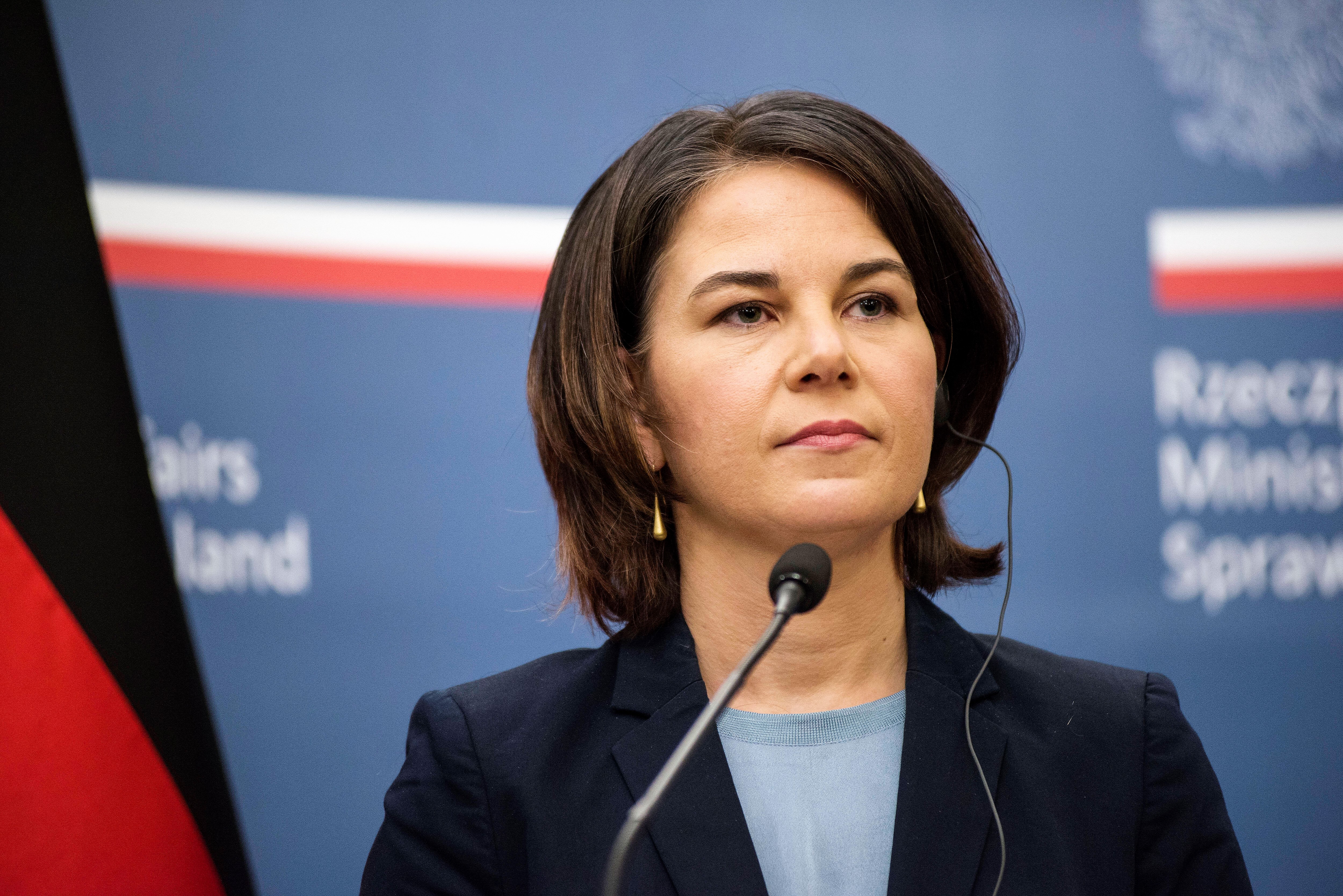 Baerbock knallhart! - Außenministerin weist 2 iranische Diplomaten aus, aus traurigem Grund!