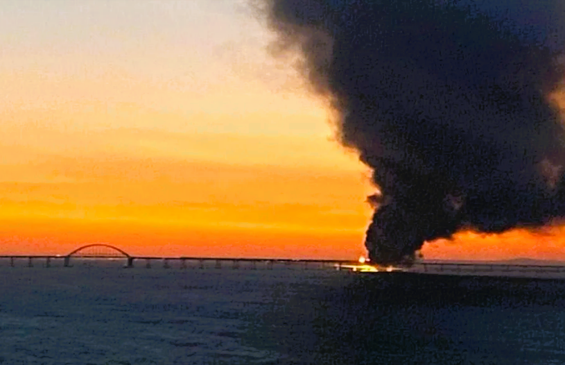 Keine Flucht möglich! Krim-Brücke gesperrt, Russen sitzen fest! Flucht auf's russische Festland unmöglich!
