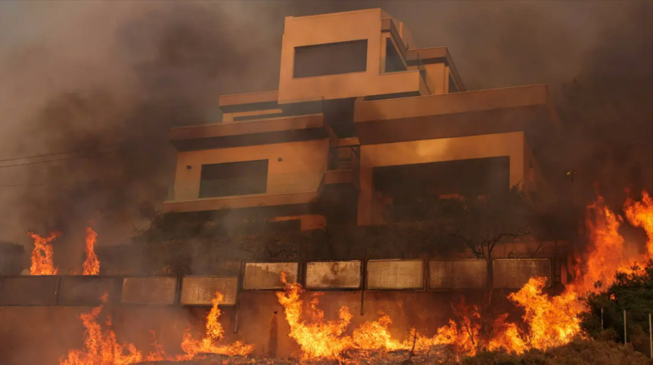 Katastrophe auf Rhodods - 46 neue Brände! Insel wird teilweise Evakuiert - Zehntausende Touristen auf der Flucht!