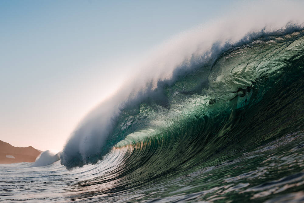 Massive Wave Sweeps Several Tourists into the Sea! Spanish Holiday Isle Turns into a Nightmare