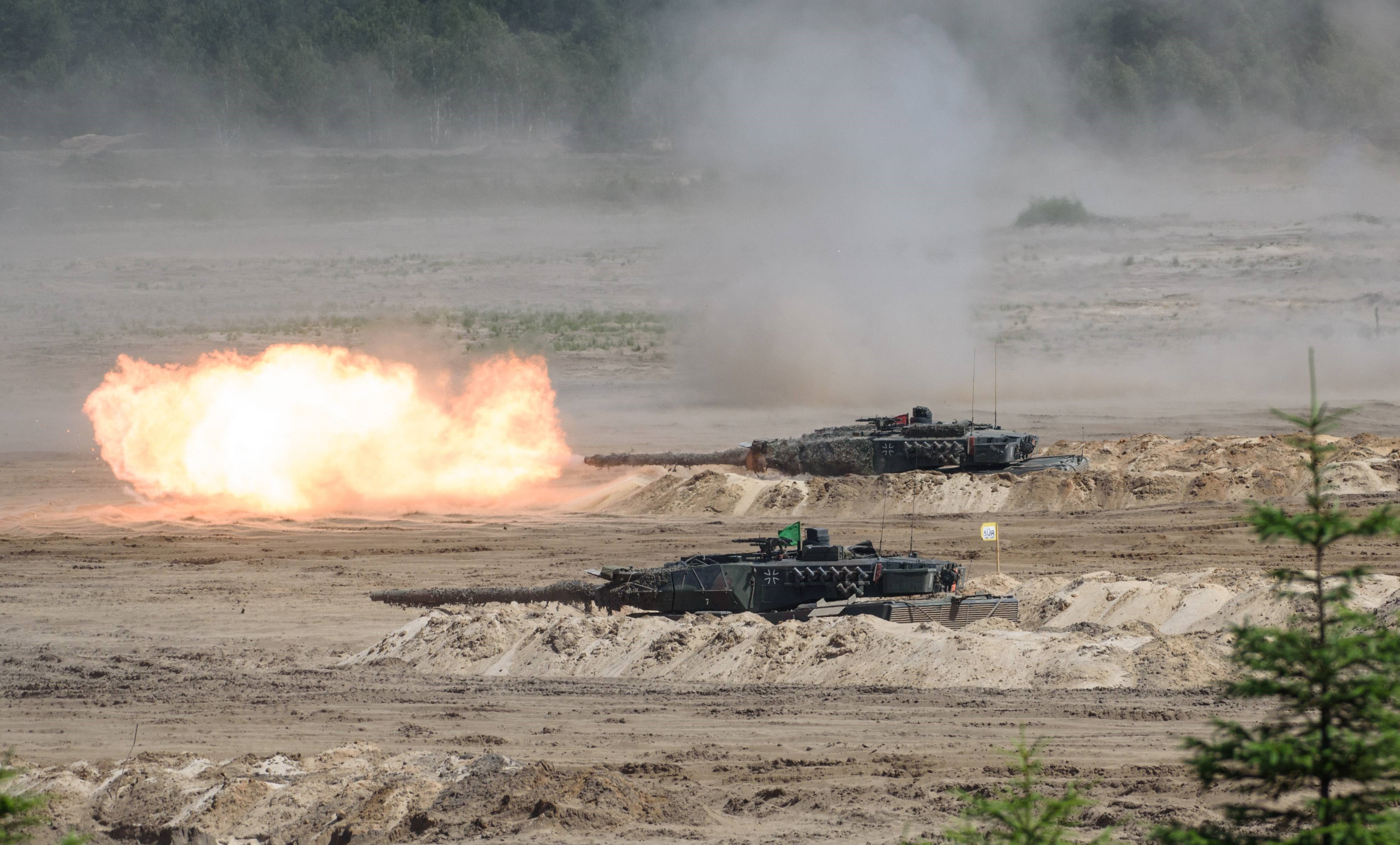 NATO oder Russland - Wer ist stärker? Kann die NATO Russland in einem Krieg besiegen?