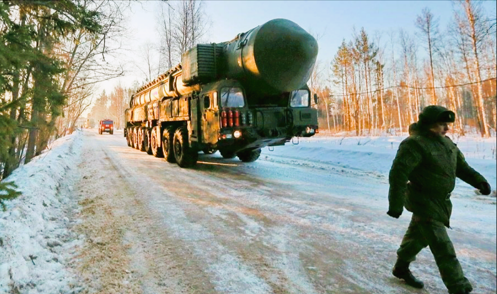 Russlands bringt seine gefährlichste Atombombe in Stellung - 12x so stark wie die Hiroshimabombe!