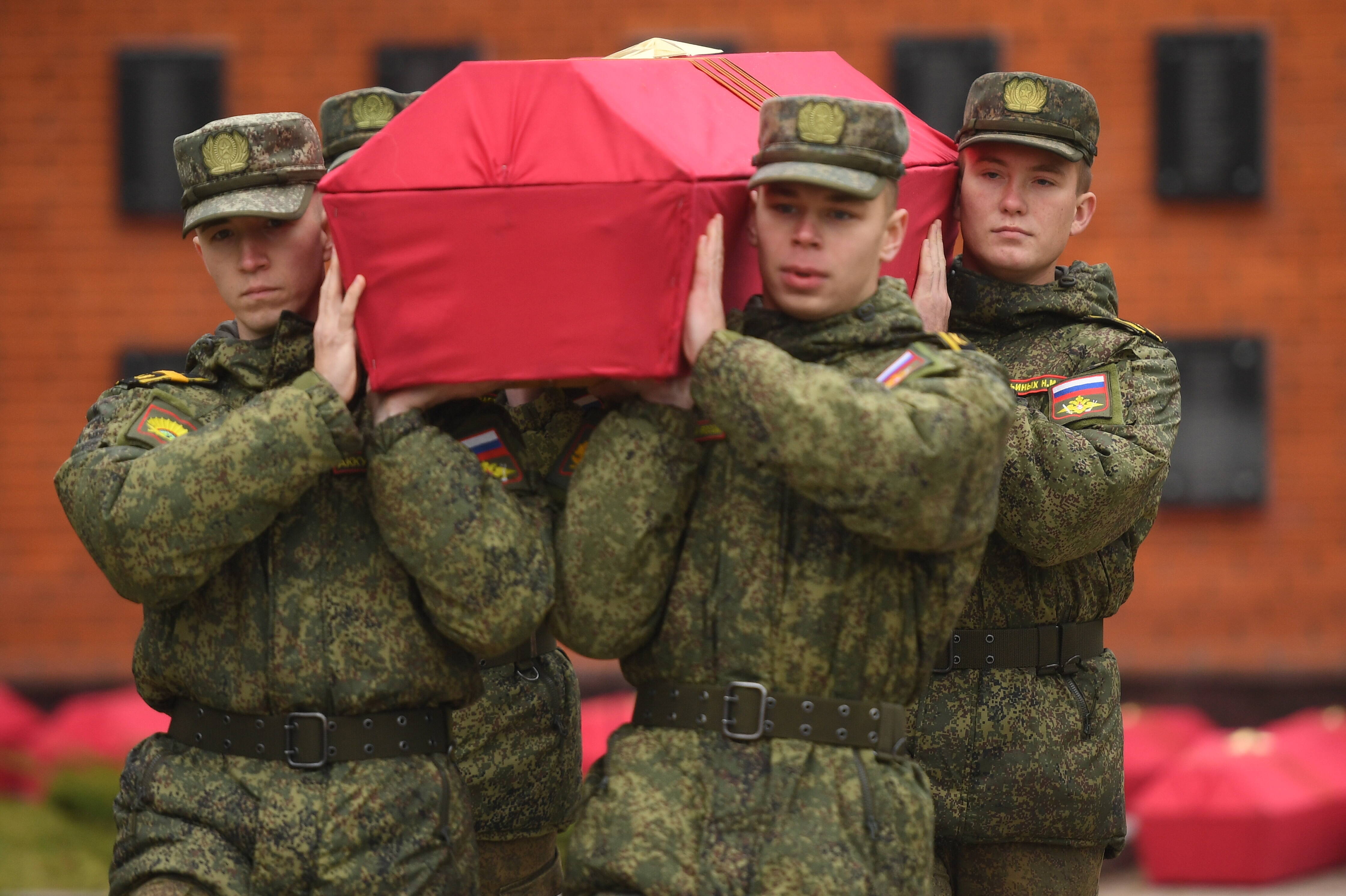 Russland ist pleite! Putins Krieg wirft das Land 25 Jahre in der Entwicklung zurück!