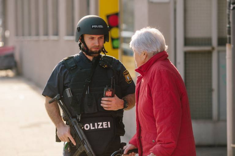 Amoklauf in Hamburger Kirche! - Mindestens 7 Tote und zahlreiche Verletzte gemeldet!