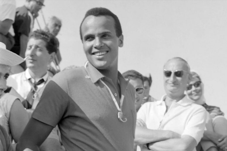 Hollywood Mega-Star ist tot! Ein ganz großer ist gegangen! Trauer um eine Kino und Musik-Legende!