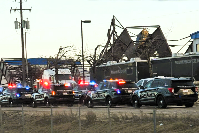 Hangar Dach an Flughafen eingebrochen! Mindestens 3 Tote - Tragödie am Airport!