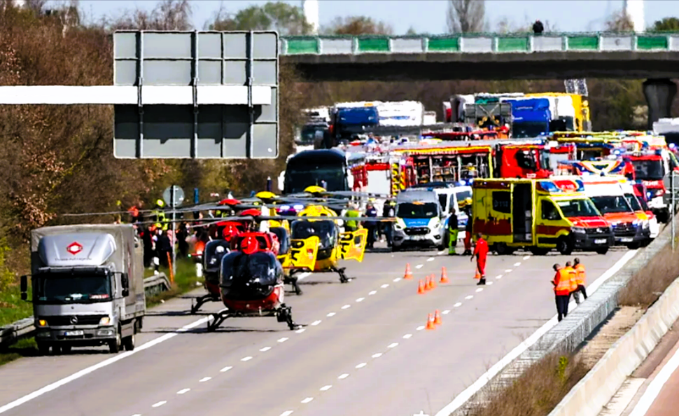 Unwetter sorgt für spiegelglatte Straßen - Zahlreiche Verkehrsunfälle in Deutschland!