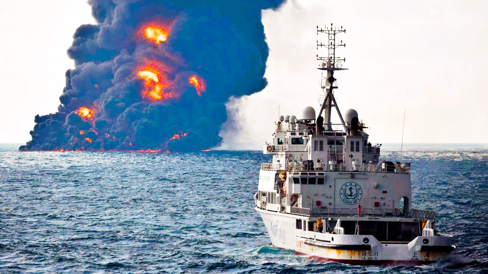 Angriff auf Putins Treibstofftanker! Ukraine versenkt Tankschiff - von Neptun-Rakete getroffen!