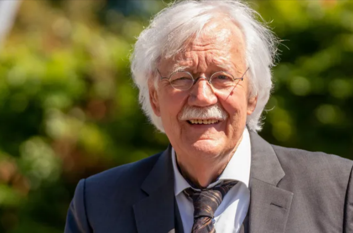 Trauer um deutsche TV- und Radio-Legende! Moderator Carlo von Tiedemann verstorben